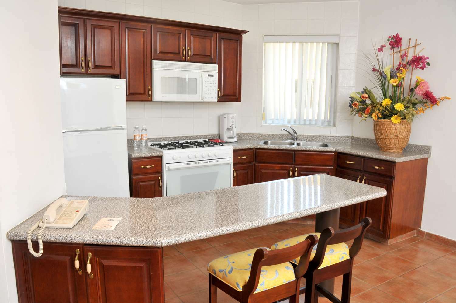 Best Western Saltillo Quarto foto